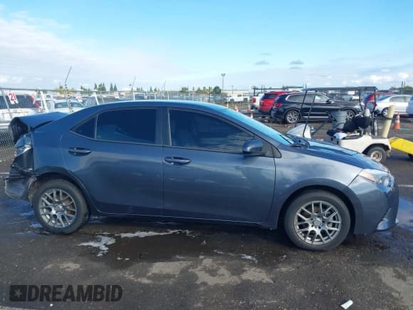 ✅ 2016 Toyota Corolla L • VIN: 5YFBURHE4GP528092 • Lot: 43462902. Listed on IAAI with 141,038 mi. Free auction sales archive from the USA and detailed vehicle history report at DreamBid. Image 13.