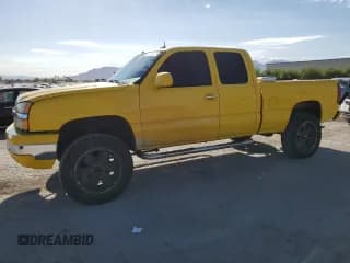 ✅ 2003 Chevrolet Silverado 1500 LS • VIN: 1GCEC19T83Z327505 • Лот: 68381374. Опубликован ранее на Copart с пробегом 213 552 миль. Бесплатный доступ к архиву аукционных продаж из США и подробный отчёт об истории автомобиля на DreamBid. Изображение 1.