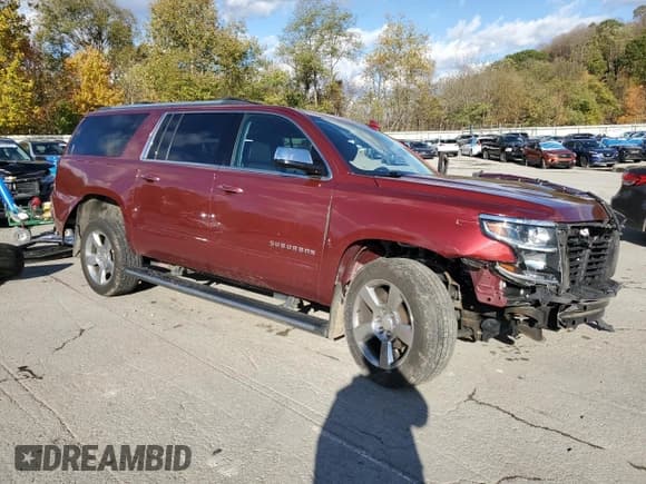 ✅ 2020 Chevrolet Suburban Premier • VIN: 1GNSKJKC1LR170441 • Lot: 87202425. Wystawiony na Copart z przebiegiem Nie podano. Bezpłatny archiwum sprzedaży aukcyjnych z USA i szczegółowy raport historii pojazdu na DreamBid. Zdjęcie 4.