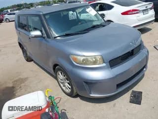 ✅ 2010 Scion xB • VIN: JTLZE4FEXA1108631 • Lot: 43020917. Wystawiony na IAAI z przebiegiem 225 641 mil. Bezpłatny archiwum sprzedaży aukcyjnych z USA i szczegółowy raport historii pojazdu na DreamBid. Zdjęcie 1.