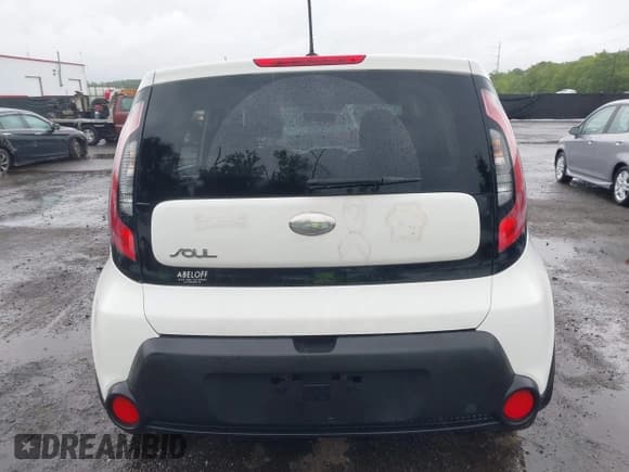 ✅ 2014 Kia Soul • VIN: KNDJN2A21E7035808 • Lot: 42310645. Listed on IAAI with 129,661 mi. Free auction sales archive from the USA and detailed vehicle history report at DreamBid. Image 16.