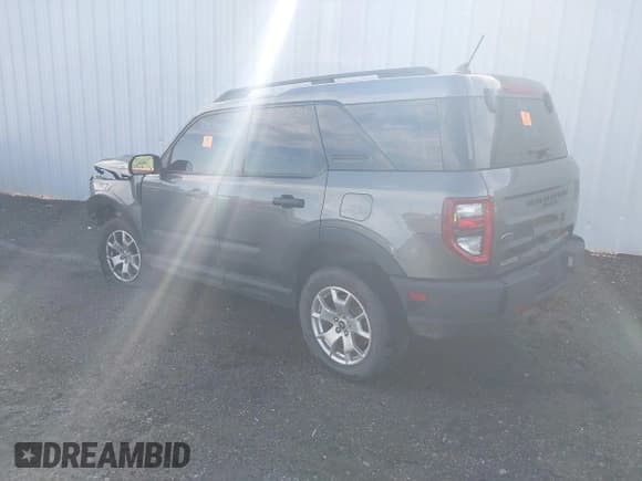 ✅ 2022 Ford Bronco Sport • VIN: 3FMCR9A6XNRD65511 • Lot: 42404751. Listed on IAAI with 52,154 mi. Free auction sales archive from the USA and detailed vehicle history report at DreamBid. Image 3.