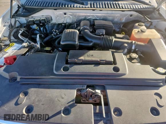 ✅ 2010 Ford Expedition Max XLT • VIN: 1FMJK1H51AEB60232 • Lot: 91884055. Listed on Copart with 185,129 mi. Free auction sales archive from the USA and detailed vehicle history report at DreamBid. Image 12.