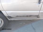 ✅ 2003 Ford Econoline Passenger XL • VIN: 1FBNE31L43HB40208 • Лот: 43653175. Опубликован ранее на IAAI с пробегом 202 866 миль. Бесплатный доступ к архиву аукционных продаж из США и подробный отчёт об истории автомобиля на DreamBid. Изображение 6.