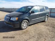 ✅ 2013 Chrysler Town & Country Touring • VIN: 2C4RC1BG9DR525505 • Lot: 43713015. Listed on IAAI with 130,923 mi. Free auction sales archive from the USA and detailed vehicle history report at DreamBid. Image 2.