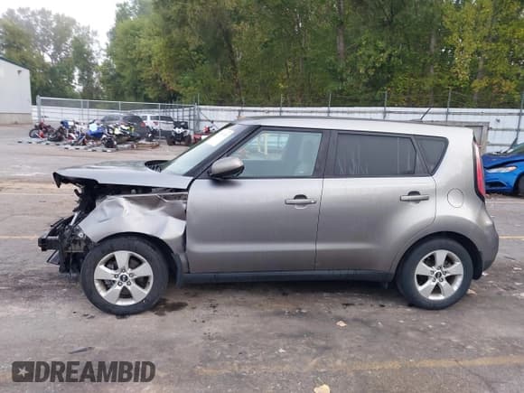 ✅ 2017 Kia Soul • VIN: KNDJN2A28H7488621 • Lot: 43310652. Wystawiony na IAAI z przebiegiem 55 324 mil. Bezpłatny archiwum sprzedaży aukcyjnych z USA i szczegółowy raport historii pojazdu na DreamBid. Zdjęcie 15.