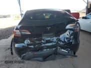 ✅ 2024 Tesla Model Y • VIN: 7SAYGDED9RF019035 • Lot: 56067115. Wystawiony na Copart z przebiegiem 24 049 mil. Bezpłatny archiwum sprzedaży aukcyjnych z USA i szczegółowy raport historii pojazdu na DreamBid. Zdjęcie 6.