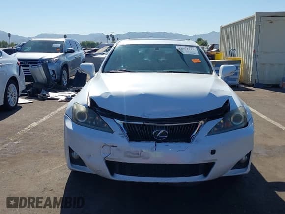 ✅ 2013 Lexus IS 250 • VIN: JTHBF5C24D5188448 • Lot: 43661325. Wystawiony na IAAI z przebiegiem 228 045 mil. Bezpłatny archiwum sprzedaży aukcyjnych z USA i szczegółowy raport historii pojazdu na DreamBid. Zdjęcie 12.