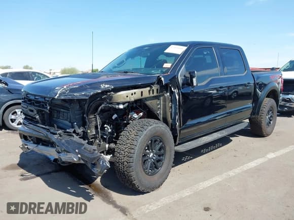 ✅ 2025 Ford F-150 Raptor • VIN: 1FTFW1RG5SFA04575 • Lot: 42495666. Listed on IAAI with 3,611 mi. Free auction sales archive from the USA and detailed vehicle history report at DreamBid. Image 2.