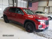 ✅ 2022 Chevrolet Traverse Premier • VIN: 1GNEVKKW1NJ136912 • Lot: 67402744. Wystawiony na Copart z przebiegiem 29 972 mil. Bezpłatny archiwum sprzedaży aukcyjnych z USA i szczegółowy raport historii pojazdu na DreamBid. Zdjęcie 4.