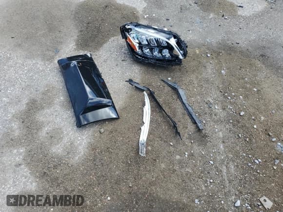 ✅ 2020 Mercedes-Benz C 43 AMG • VIN: WDDWJ6EB8LF963594 • Lot: 84280235. Wystawiony na Copart z przebiegiem 40 434 mil. Bezpłatny archiwum sprzedaży aukcyjnych z USA i szczegółowy raport historii pojazdu na DreamBid. Zdjęcie 12.