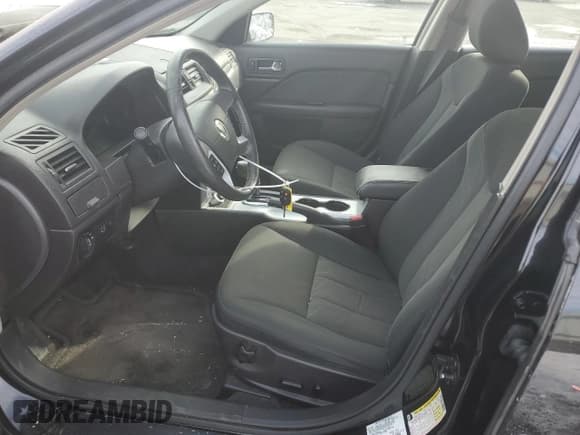 ✅ 2011 Mercury Milan • VIN: 3MEHM0HA3BR603417 • Лот: 42057775. Опубликован ранее на Copart с пробегом 64 560 миль. Бесплатный доступ к архиву аукционных продаж из США и подробный отчёт об истории автомобиля на DreamBid. Изображение 7.