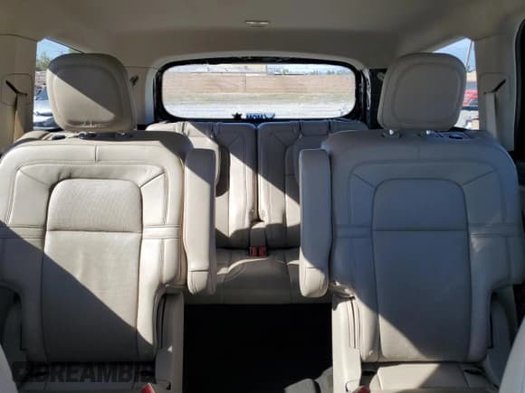 ✅ 2020 Lincoln Aviator Reserve • VIN: 5LM5J7WC0LGL17150 • Lot: 92038995. Listed on Copart with 56,643 mi. Free auction sales archive from the USA and detailed vehicle history report at DreamBid. Image 10.