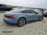 ✅ 2022 Audi e-tron GT Premium Plus • VIN: WAUFJBFW2N7008708 • Лот: 47915324. Опубликован ранее на Copart с пробегом 27 193 миль. Бесплатный доступ к архиву аукционных продаж из США и подробный отчёт об истории автомобиля на DreamBid. Изображение 3.