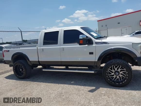 ✅ 2015 Ford F-250 Lariat • VIN: 1FT7W2BT1FEC08741 • Lot: 42460228. Listed on IAAI with 122,024 mi. Free auction sales archive from the USA and detailed vehicle history report at DreamBid. Image 13.