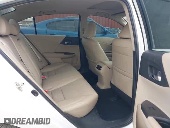 ✅ 2015 Honda Accord EX-L • VIN: 1HGCR2F89FA221712 • Lot: 43720787. Listed on IAAI with 137,968 mi. Free auction sales archive from the USA and detailed vehicle history report at DreamBid. Image 8.