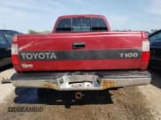 ✅ 1998 Toyota T100 DX • VIN: JT4UN22D3W0052312 • Лот: 68147354. Опубликован ранее на Copart с пробегом 232 775 миль. Бесплатный доступ к архиву аукционных продаж из США и подробный отчёт об истории автомобиля на DreamBid. Изображение 6.