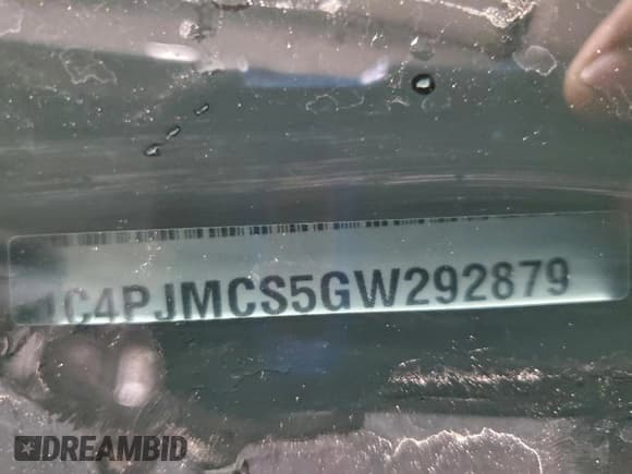 ✅ 2016 Jeep Cherokee Latitude • VIN: 1C4PJMCS5GW292879 • Lot: 94069225. Listed on Copart with 143,023 mi. Free auction sales archive from the USA and detailed vehicle history report at DreamBid. Image 13.