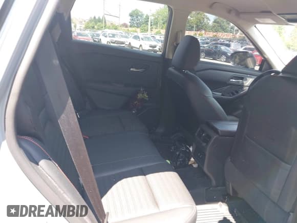 ✅ 2025 Nissan Rogue SV • VIN: 5N1BT3BB0SC763200 • Lot: 42849630. Listed on IAAI with 8,777 mi. Free auction sales archive from the USA and detailed vehicle history report at DreamBid. Image 8.