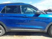 ✅ 2023 Ford Explorer XLT • VIN: 1FMSK7DH6PGA58283 • Lot: 43273519. Wystawiony na IAAI z przebiegiem 63 211 mil. Bezpłatny archiwum sprzedaży aukcyjnych z USA i szczegółowy raport historii pojazdu na DreamBid. Zdjęcie 14.