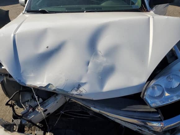 2005 Chevrolet Malibu Maxx LS z VIN 1G1ZT628X5F226581, wystawiony jako Copart lot #82484914 z przebiegiem 222 410 mil mil oraz Szkoda całkowita • Salvage title. Historia ofert i sprzedaży dostępna na DreamBid. Obrazek 11.