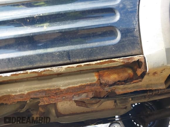 ✅ 2010 Ford Transit Connect XLT • VIN: NM0KS9BN2AT039458 • Lot: 43402684. Wystawiony na IAAI z przebiegiem 178 666 mil. Bezpłatny archiwum sprzedaży aukcyjnych z USA i szczegółowy raport historii pojazdu na DreamBid. Zdjęcie 6.