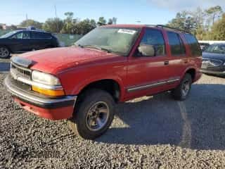 2001 Chevrolet Blazer LT z VIN 1GNCS13W212183721, wystawiony jako Copart lot #79634404 z przebiegiem Nie podano mil oraz Nie do naprawy • Non repairable. Historia ofert i sprzedaży dostępna na DreamBid. Obrazek 1.