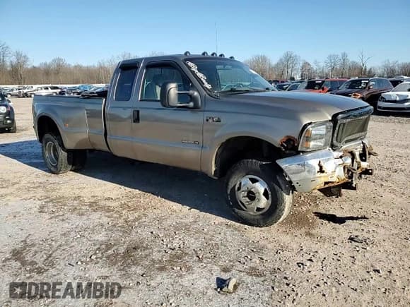 ✅ 2002 Ford F-350 XL • VIN: 1FTWX33F12EB01125 • Лот: 84022504. Опубликован ранее на Copart с пробегом 186 557 миль. Бесплатный доступ к архиву аукционных продаж из США и подробный отчёт об истории автомобиля на DreamBid. Изображение 11.