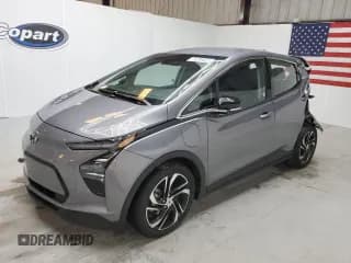 ✅ 2023 Chevrolet Bolt EV 2LT • VIN: 1G1FX6S04P4175126 • Lot: 66953294. Wystawiony na Copart z przebiegiem 84 409 mil. Bezpłatny archiwum sprzedaży aukcyjnych z USA i szczegółowy raport historii pojazdu na DreamBid. Zdjęcie 1.