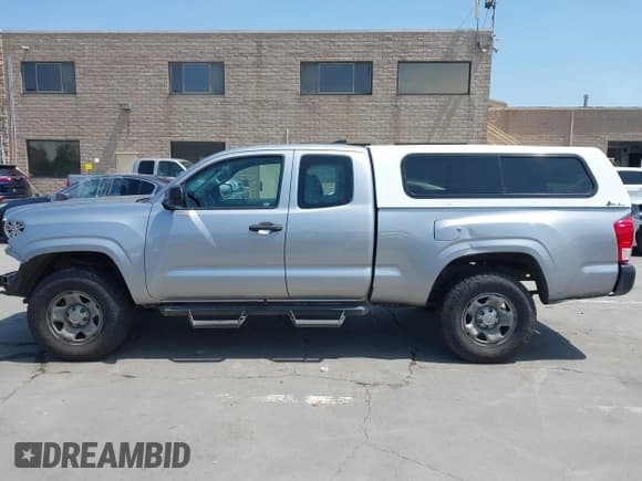 ✅ 2017 Toyota Tacoma SR • VIN: 5TFSX5EN1HX054965 • Lot: 42150569. Listed on IAAI with 108,342 mi. Free auction sales archive from the USA and detailed vehicle history report at DreamBid. Image 15.