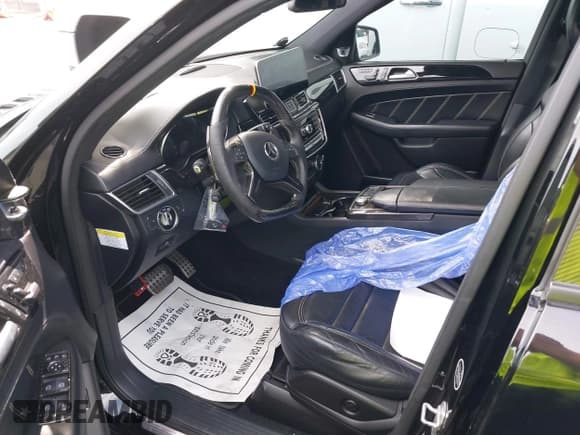 ✅ 2013 Mercedes-Benz M 63 AMG • VIN: 4JGDA7EB7DA110203 • Лот: 43250442. Опубликован ранее на IAAI с пробегом 81 154 миль. Бесплатный доступ к архиву аукционных продаж из США и подробный отчёт об истории автомобиля на DreamBid. Изображение 18.