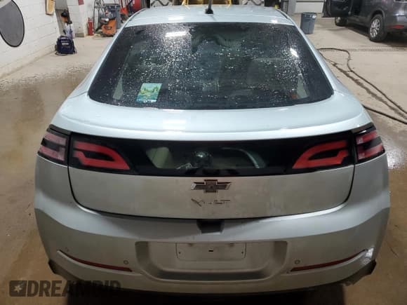 ✅ 2013 Chevrolet Volt • VIN: 1G1RB6E45DU116690 • Lot: 83862314. Wystawiony na Copart z przebiegiem 126 980 mil. Bezpłatny archiwum sprzedaży aukcyjnych z USA i szczegółowy raport historii pojazdu na DreamBid. Zdjęcie 6.