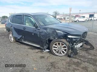 ✅ 2021 BMW X5 xDrive40i • VIN: 5UXCR6C07M9E38101 • Лот: 43453777. Опубликован ранее на IAAI с пробегом 37 973 миль. Бесплатный доступ к архиву аукционных продаж из США и подробный отчёт об истории автомобиля на DreamBid. Изображение 1.