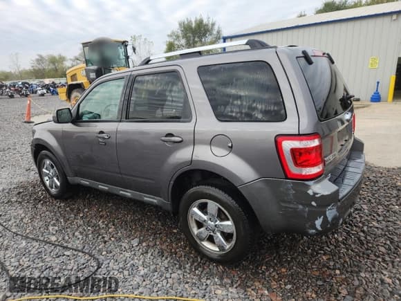 ✅ 2010 Ford Escape Limited • VIN: 1FMCU0EG5AKC95735 • Lot: 85827005. Listed on Copart with 106,200 mi. Free auction sales archive from the USA and detailed vehicle history report at DreamBid. Image 2.