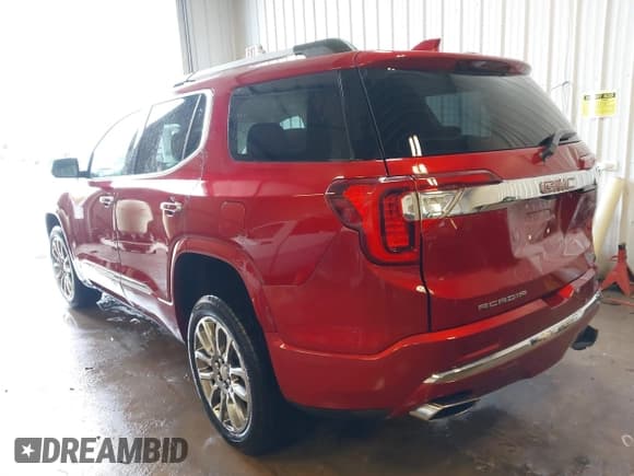 ✅ 2023 GMC Acadia Denali • VIN: 1GKKNPL46PZ138377 • Lot: 41526210. Wystawiony na IAAI z przebiegiem 13 045 mil. Bezpłatny archiwum sprzedaży aukcyjnych z USA i szczegółowy raport historii pojazdu na DreamBid. Zdjęcie 3.