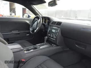 ✅ 2013 Dodge Challenger SXT • VIN: 2C3CDYAG8DH591020 • Lot: 43811585. Listed on IAAI with 120,596 mi. Free auction sales archive from the USA and detailed vehicle history report at DreamBid. Image 5.