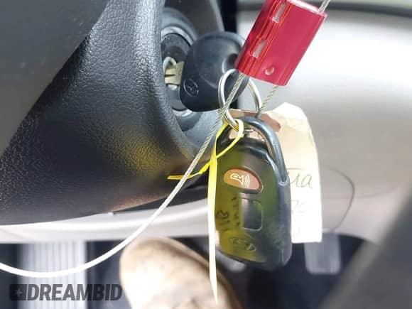 2017 Hyundai Elantra SE with VIN 5NPD74LF9HH205870, listed as a IAAI auction lot 43170328 with 175,285 mi miles and . Bid and sale history available at DreamBid. Image 11.