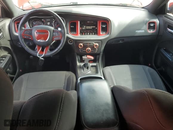 ✅ 2015 Dodge Charger SXT • VIN: 2C3CDXHG1FH858372 • Лот: 82266925. Опубликован ранее на Copart с пробегом 234 563 миль. Бесплатный доступ к архиву аукционных продаж из США и подробный отчёт об истории автомобиля на DreamBid. Изображение 8.