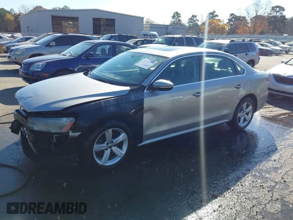 ✅ 2012 Volkswagen Passat SE • VIN: 1VWBH7A34CC024708 • Lot: 43742211. Listed on IAAI with 270,468 mi. Free auction sales archive from the USA and detailed vehicle history report at DreamBid. Image 2.