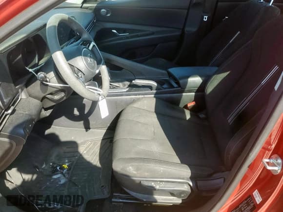 ✅ 2022 Hyundai Elantra SEL • VIN: 5NPLM4AG5NH081852 • Lot: 85712675. Listed on Copart with 36,272 mi. Free auction sales archive from the USA and detailed vehicle history report at DreamBid. Image 7.