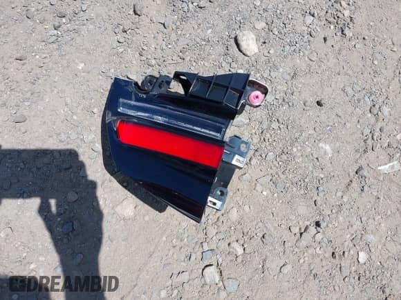 2025 Toyota Prius LE с VIN JTDADABU9S3029478, выставлен на аукционе IAAI как лот 42766701 с пробегом 1 065 миль миль и . История ставок и продаж доступна на DreamBid. Изображение 12.