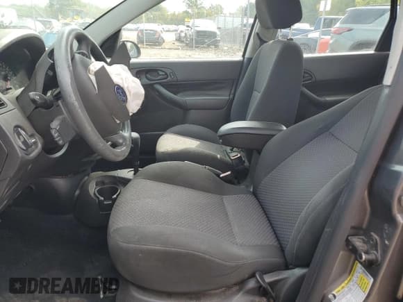 ✅ 2007 Ford Focus S • VIN: 1FAHP37N27W332133 • Lot: 69724905. Listed on Copart with Not provided. Free auction sales archive from the USA and detailed vehicle history report at DreamBid. Image 7.
