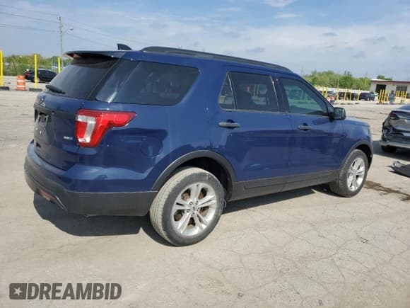 ✅ 2017 Ford Police Interceptor Utility • VIN: 1FM5K8AR4HGC78488 • Lot: 55626045. Wystawiony na Copart z przebiegiem 65 296 mil. Bezpłatny archiwum sprzedaży aukcyjnych z USA i szczegółowy raport historii pojazdu na DreamBid. Zdjęcie 3.