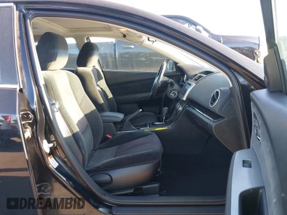 ✅ 2010 Mazda 6 i Touring • VIN: 1YVHZ8CH2A5M07261 • Lot: 43610903. Wystawiony na IAAI z przebiegiem 116 823 mil. Bezpłatny archiwum sprzedaży aukcyjnych z USA i szczegółowy raport historii pojazdu na DreamBid. Zdjęcie 5.