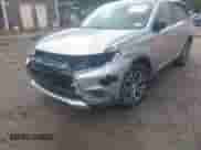 2018 Mitsubishi Outlander ES z VIN JA4AZ3A38JZ057722, wystawiony jako IAAI lot #43123067 z przebiegiem 82 060 mil mil oraz . Historia ofert i sprzedaży dostępna na DreamBid. Obrazek 6.