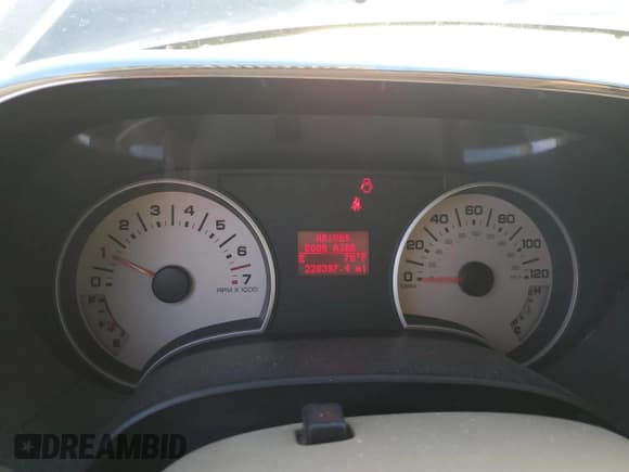 ✅ 2007 Ford Explorer Eddie Bauer • VIN: 1FMEU74857UB87754 • Lot: 80800255. Listed on Copart with 226,387 mi. Free auction sales archive from the USA and detailed vehicle history report at DreamBid. Image 9.