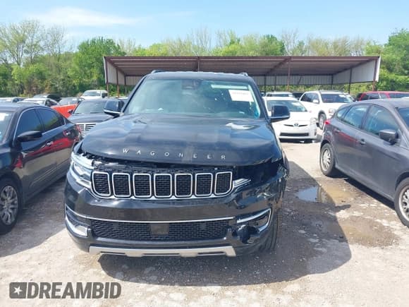✅ 2024 Jeep Wagoneer Series II • VIN: 1C4SJUBP9RS160032 • Lot: 41931062. Listed on IAAI with 11,718 mi. Free auction sales archive from the USA and detailed vehicle history report at DreamBid. Image 6.