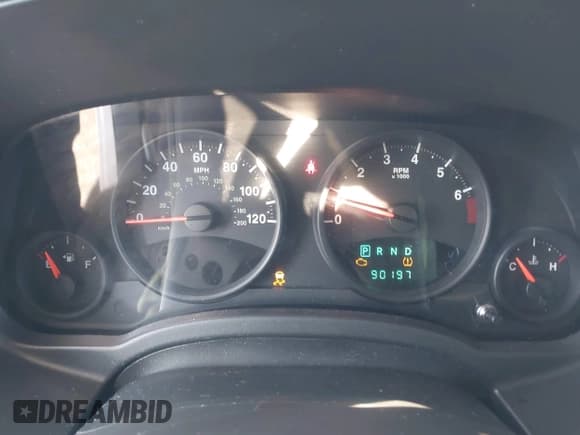 ✅ 2012 Jeep Patriot Latitude • VIN: 1C4NJRFB0CD630615 • Lot: 43732670. Listed on IAAI with 90,197 mi. Free auction sales archive from the USA and detailed vehicle history report at DreamBid. Image 7.