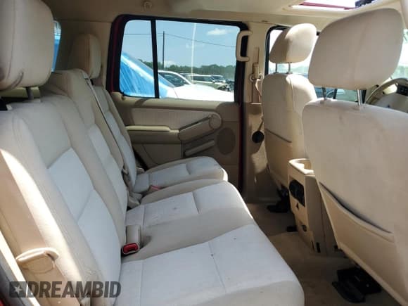 ✅ 2008 Ford Explorer XLT • VIN: 1FMEU73E18UB10369 • Lot: 62197985. Wystawiony na Copart z przebiegiem Nie podano. Bezpłatny archiwum sprzedaży aukcyjnych z USA i szczegółowy raport historii pojazdu na DreamBid. Zdjęcie 11.