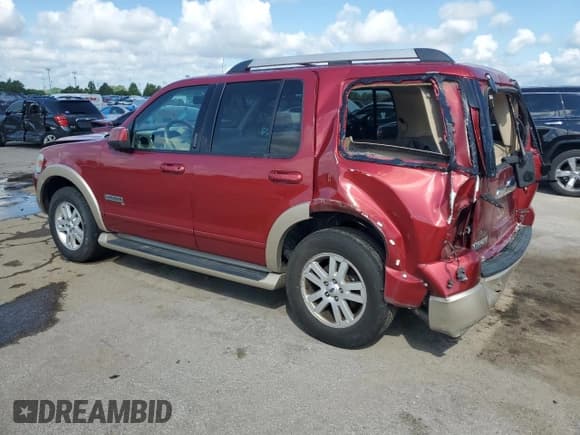 ✅ 2006 Ford Explorer Eddie Bauer • VIN: 1FMEU74876ZA05182 • Lot: 68308005. Wystawiony na Copart z przebiegiem 211 072 mil. Bezpłatny archiwum sprzedaży aukcyjnych z USA i szczegółowy raport historii pojazdu na DreamBid. Zdjęcie 2.